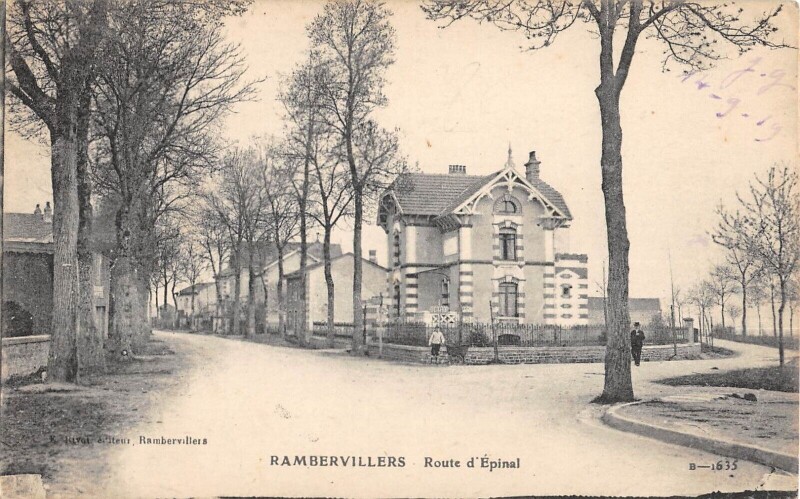 Carte postale ancienne Rambervillers - Route D'Epinal à Rambervillers