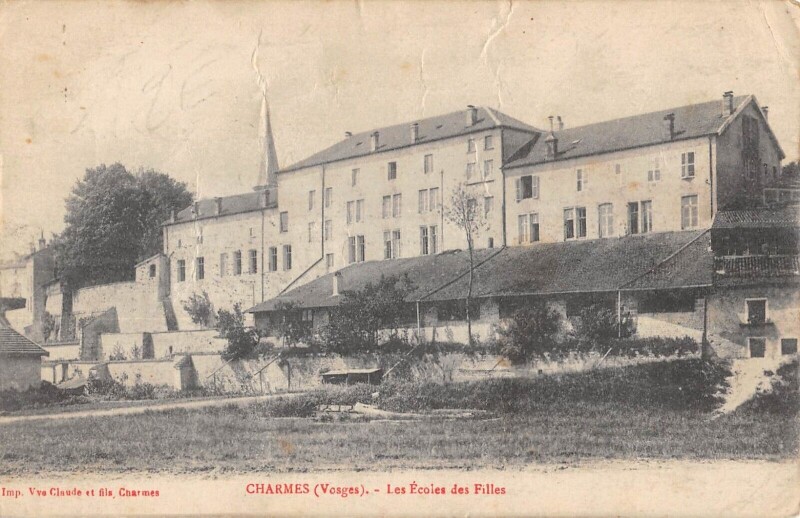 Carte postale ancienne Charmes - Les Ecoles Des Filles à Charmes