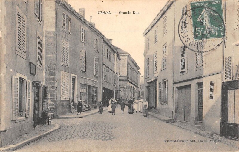 Carte postale ancienne Chatel - Grande Rue à Grand