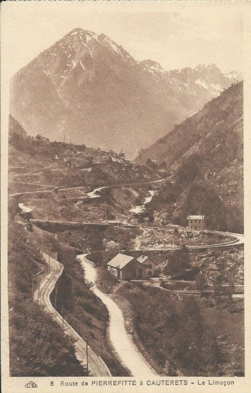 Carte postale ancienne Route de PIERREFITTE à CAUTERETS - Le Limaçon à Cauterets