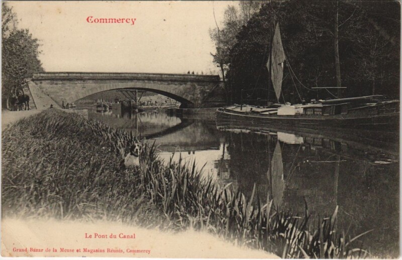 Carte postale ancienne Commercy Le Pont du Canal à Commercy