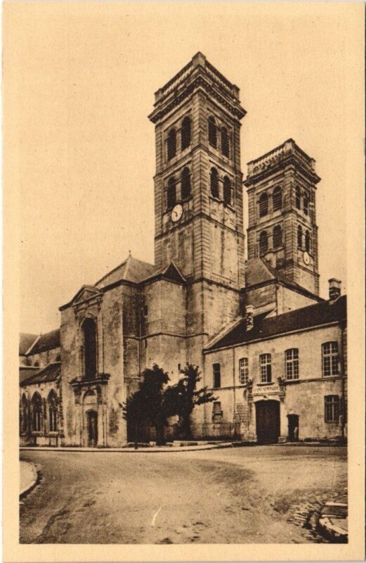 Carte postale ancienne Verdun La Cathedrale à Verdun