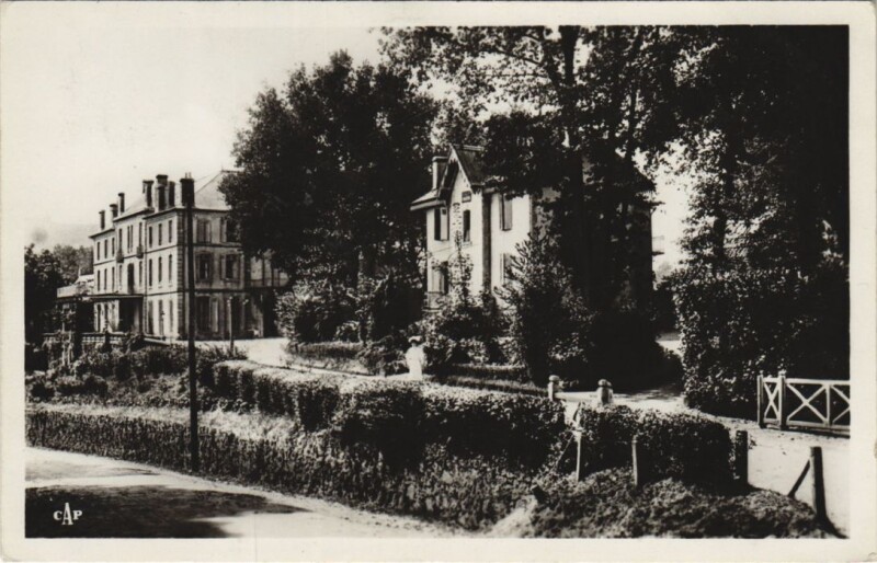 Carte postale ancienne Cambo les Bains Sanatorium des Terrasses France à Cambo-les-Bains