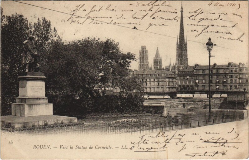 Carte postale ancienne Rouen - Vers la statue de cornielle à Rouen