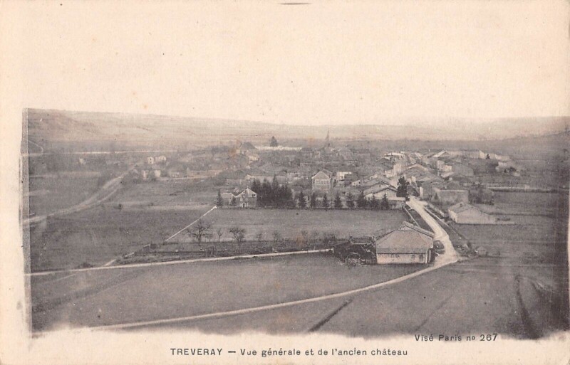 Carte postale ancienne Treveray - Vue Generale Et De L'Ancien Chateau à Tréveray