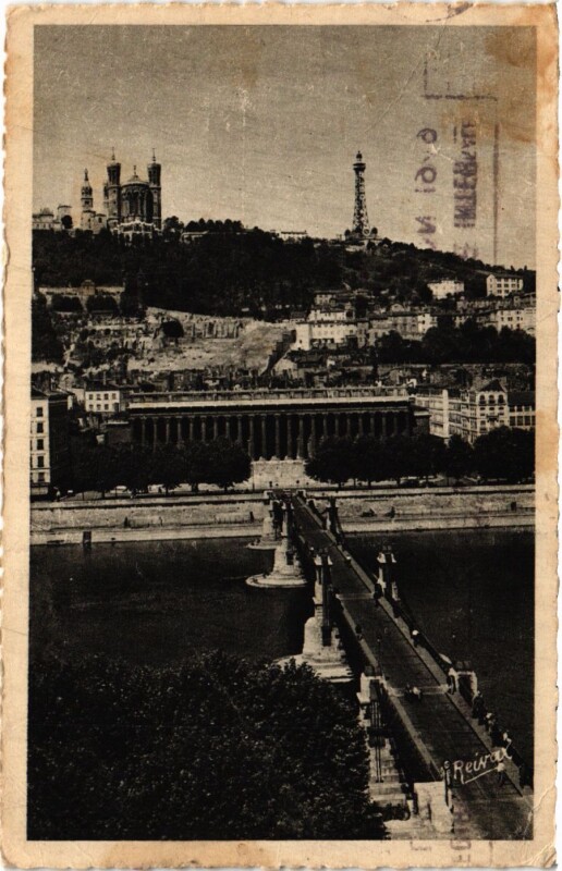 Carte postale ancienne Lyon - Pont du Palais de Justice et Fourviere à Lyon