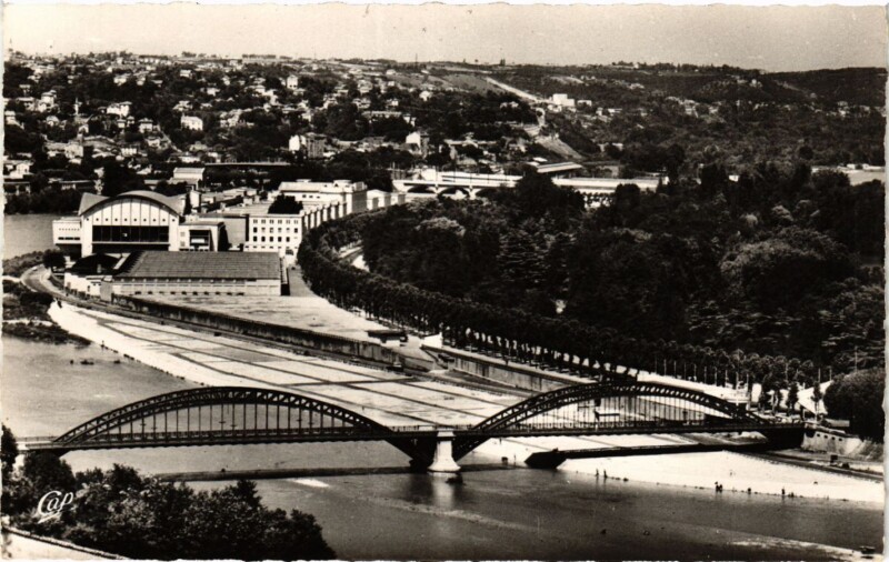 Carte postale ancienne Lyon - Pont de la Boucle à Lyon