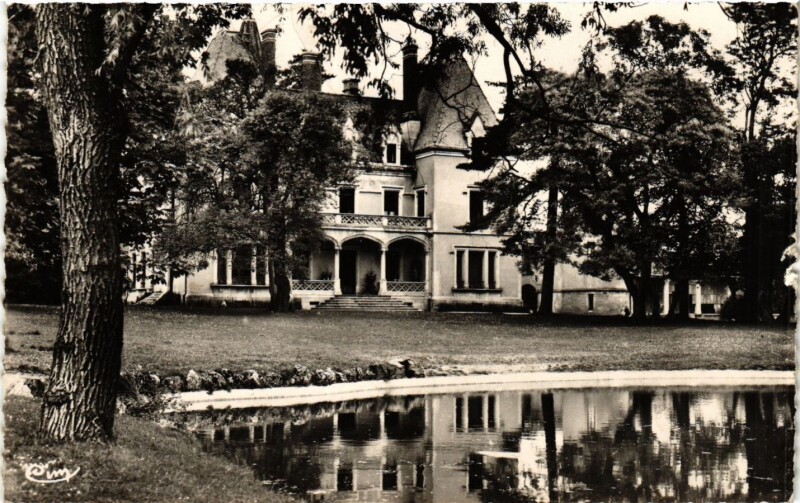Carte postale ancienne Liergues - Chateau de la Mutualite
