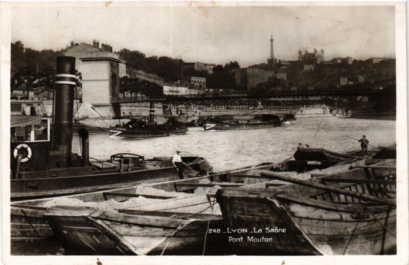 Carte postale ancienne Lyon - La Saone à Lyon