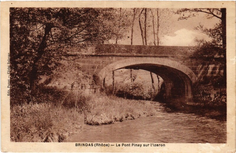 Carte postale ancienne Birndas - Le Pont Pinay sur l'Izeron