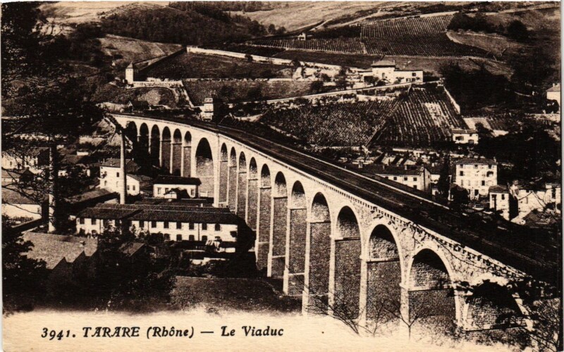 Carte postale ancienne Tarare - Le Viaduc à Tarare