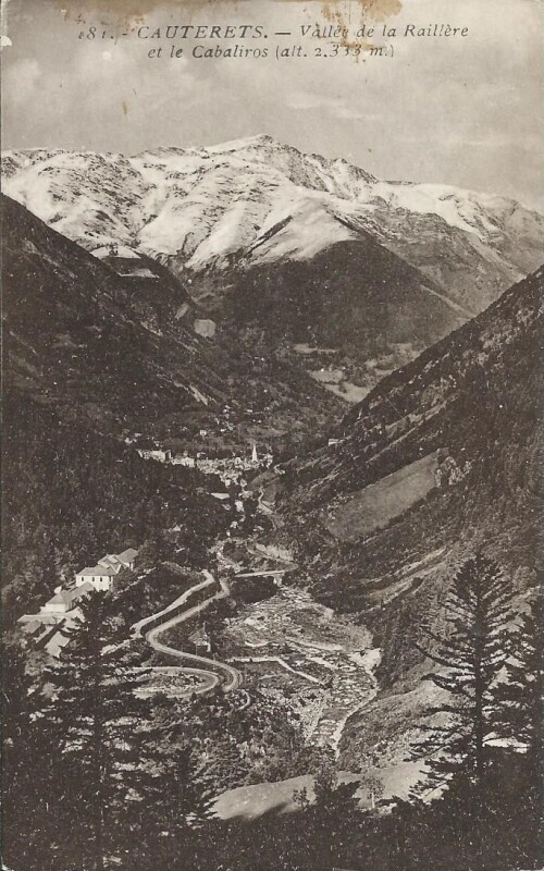 Carte postale ancienne Vallée de la Raillère et le Cabaliros à Cauterets