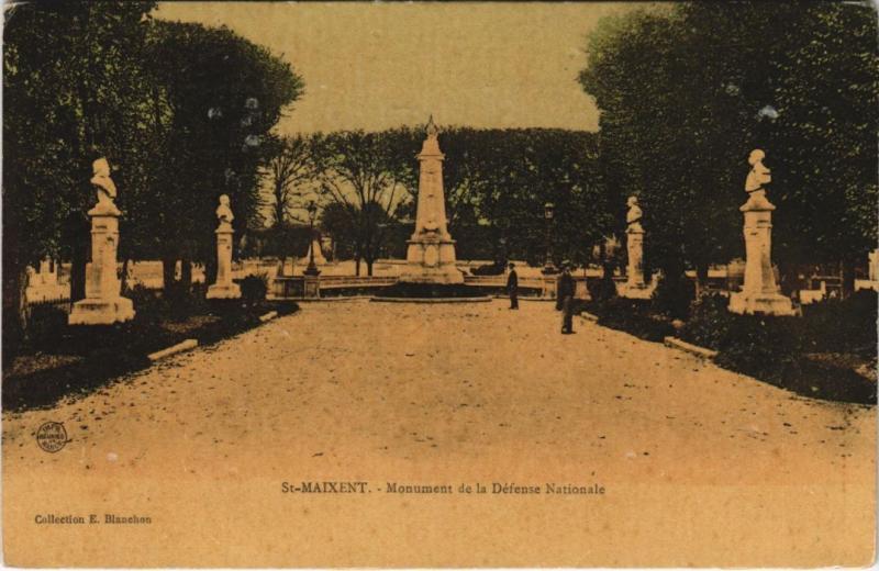 Carte postale ancienne Saint-Maixent Monument de la Défense Nationale