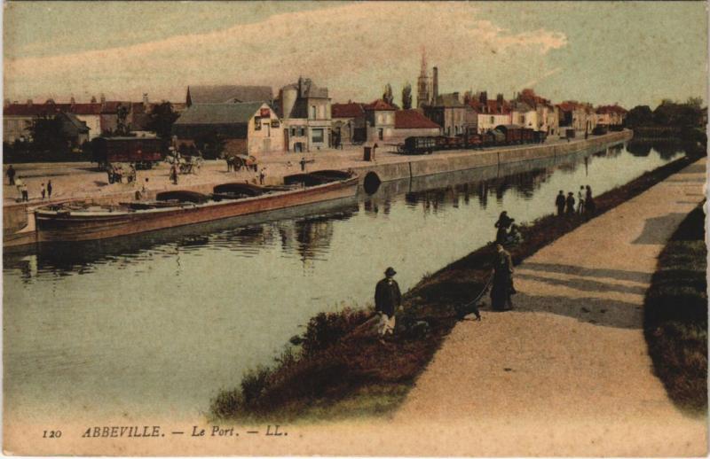 Carte postale ancienne Abbeville Le Port à Abbeville