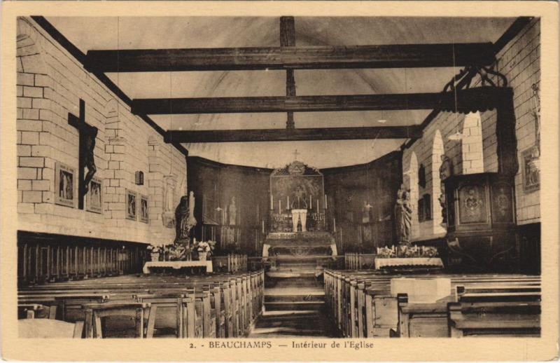 Carte postale ancienne Beauchamps Intérieur de l'Eglise à Beauchamps