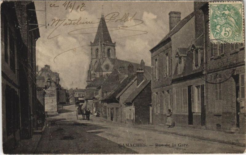 Carte postale ancienne Gamaches Rue de la gare à Gamaches