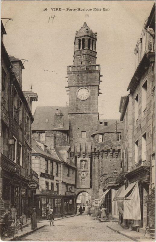 Carte postale ancienne Vire Porte-Horloge