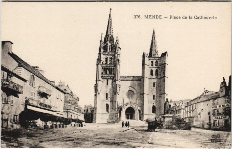 Carte postale ancienne Mende Place de la Cathedrale France à Mende