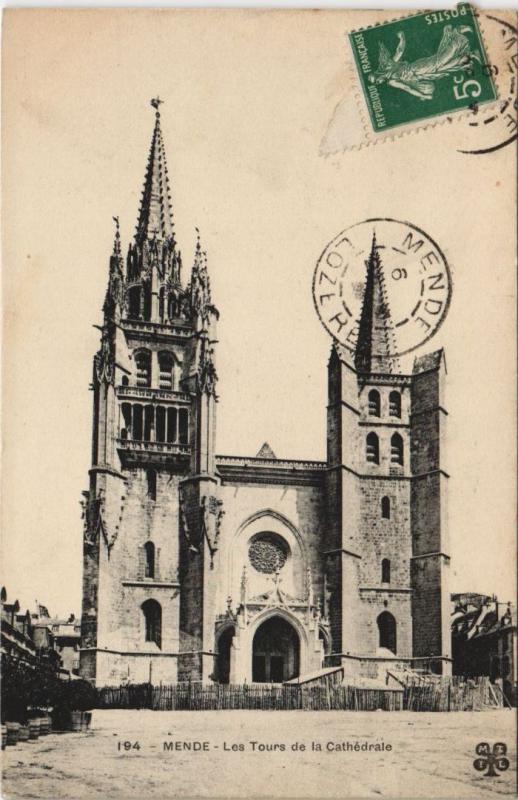Carte postale ancienne Mende Les Tours de la Cathedrale France à Mende