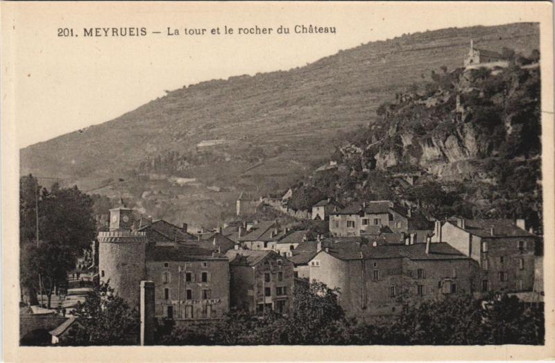 Carte postale ancienne Meyrueis La tour et le rocher du Chateau France à Meyrueis