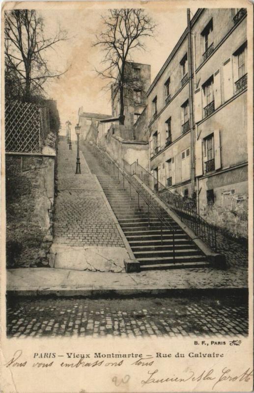 Carte postale ancienne Vieux Montmartre - Rue du Calvaire à Paris 18e