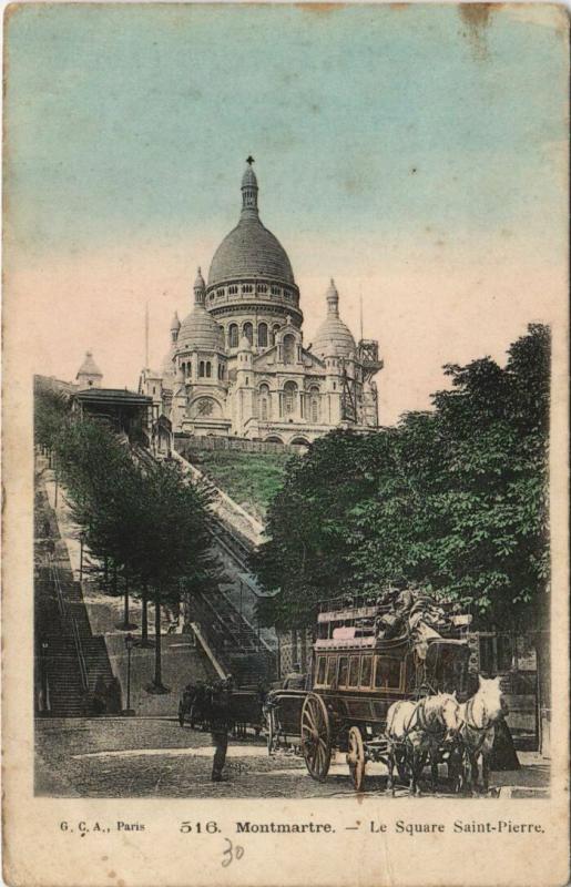 Carte postale ancienne Montmartre - Square Saint-Pierre à Paris 18e