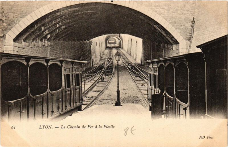 Carte postale ancienne Lyon - Le Chemin de Fer a la Ficelle à Lyon