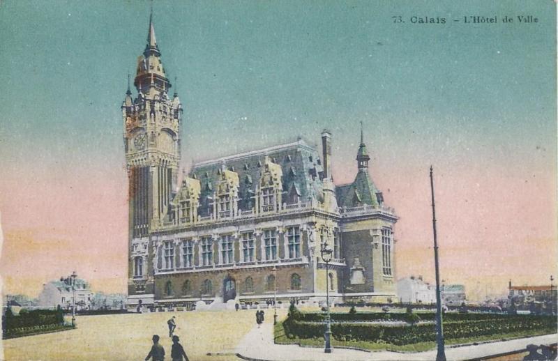 Carte postale ancienne L'Hôtel de Ville à Calais
