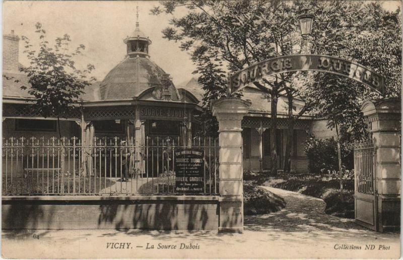Carte postale ancienne Vichy La Source Dubois à Vichy