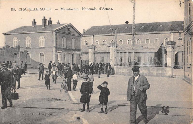 Carte postale ancienne Chatellerault - Manufacture Nationale D'Armes à Châtellerault