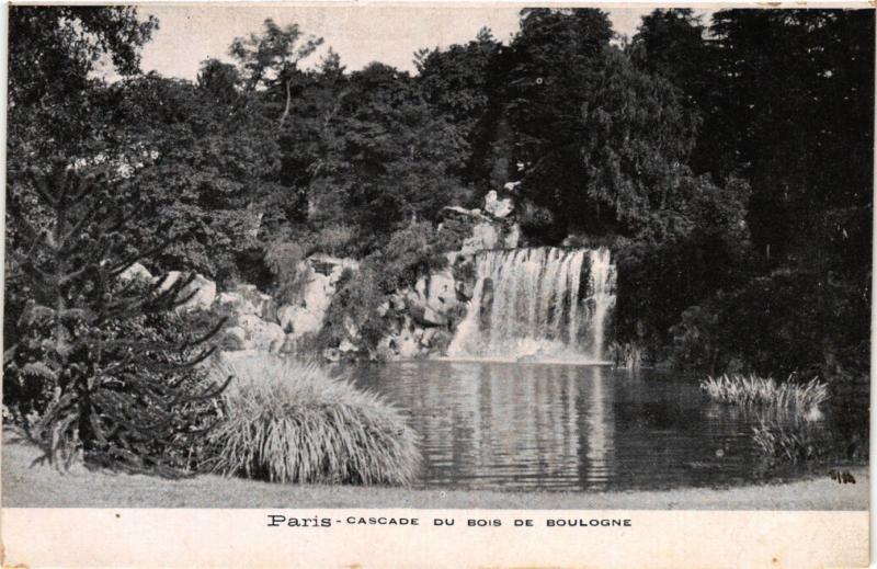 Carte postale ancienne Cascade du Bois de Boulogne à Paris 16e