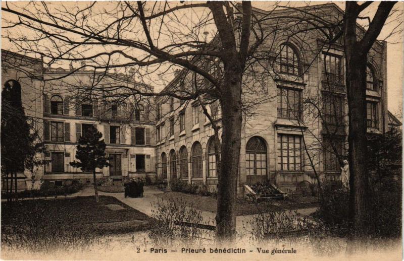 Carte postale ancienne Prieuré bénédictin - Vue générale à Paris 18e
