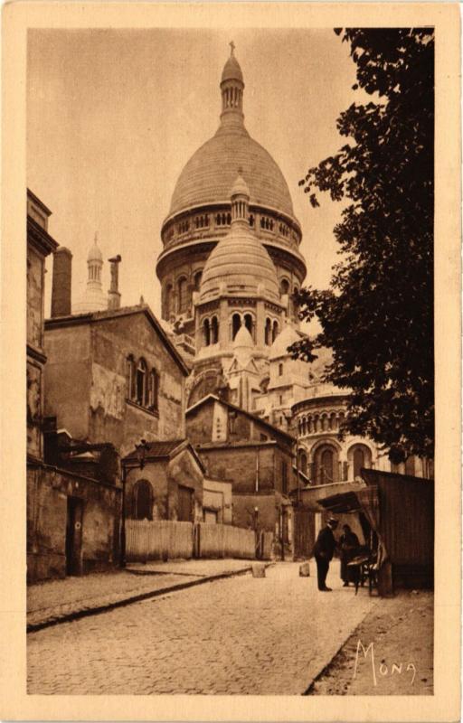 Carte postale ancienne Montmartre - Vue partielle du Sacré-Coeur à Paris 18e