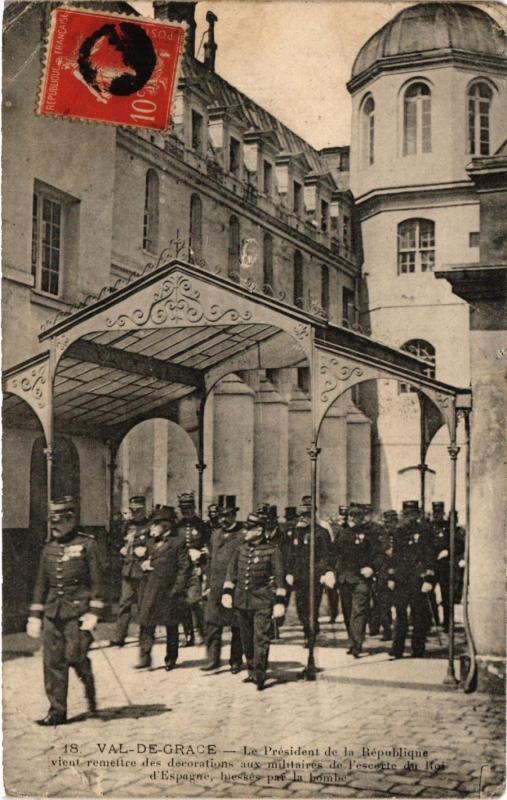 Carte postale ancienne Paris 5e-Val de Grace-Le President de la République à Paris 5e