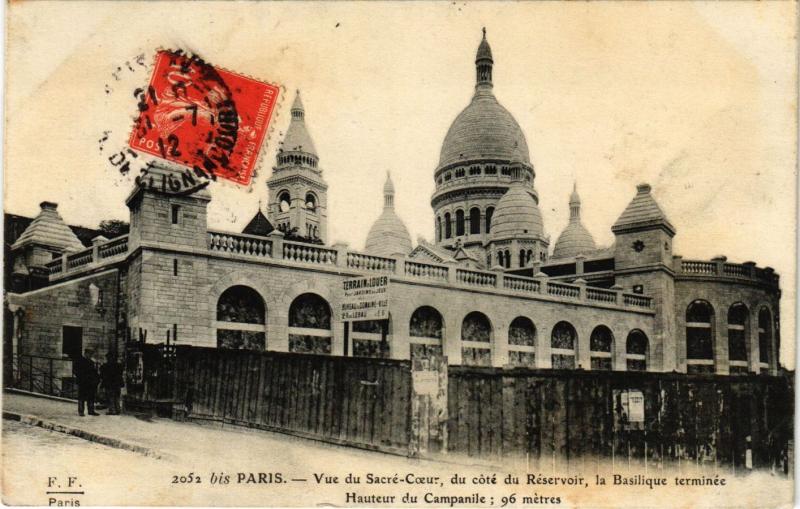 Carte postale ancienne Vue du Sacré-Coeur, du côté du Réservoir, la Basilique terminée à Paris 18e