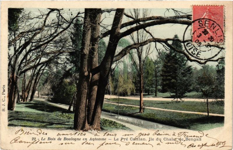 Carte postale ancienne Le Bois de Boulogne en Automne - Le Pré Catelan - Ile du Chalet de Bengali à Paris 16e