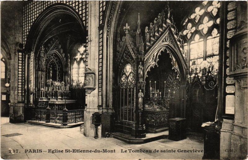 Carte postale ancienne Paris 5e-Eglise Saint Etienne du Mont-Le Tombeau de Saint-Geneviéve à Paris 5e