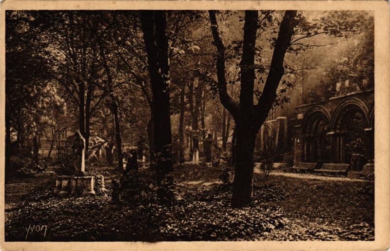 Carte postale ancienne Paris 5e-Musée de Cluny-Le Jardin à Paris 5e