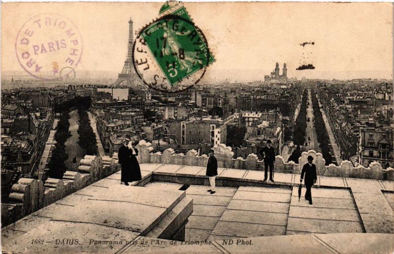Carte postale ancienne Panorama pris de l'Arc de Triomphe à Paris 16e