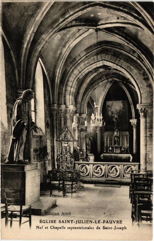 Carte postale ancienne Paris 5e-Eglise Saint Julien Le Pauvre-Nef et Chapelle à Paris 5e