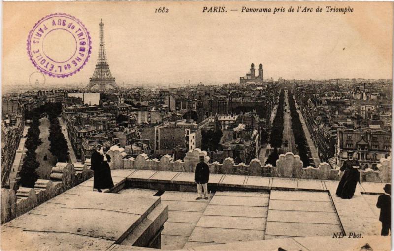 Carte postale ancienne Panorama pris de l'Arc de Triomphe à Paris 16e