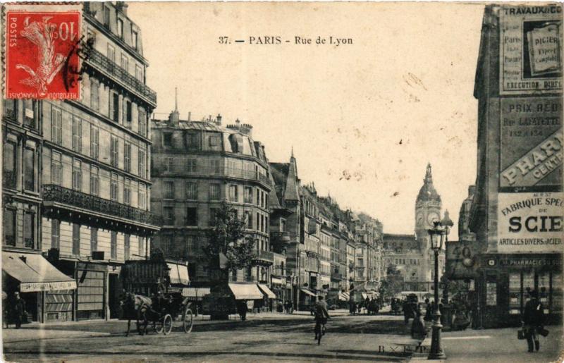 Carte postale ancienne Paris 12e-Rue de Lyon à Paris 12e