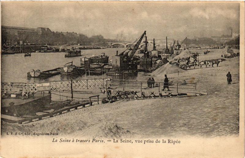 Carte postale ancienne La Seine, vue de la Râpée à Paris 12e