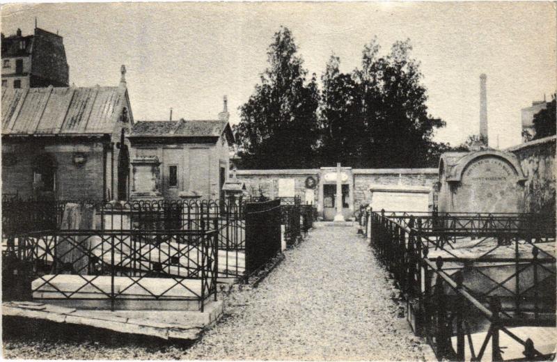 Carte postale ancienne Paris 12e-Cimetiére Historique de Picpius-L'allée principale à Paris 12e