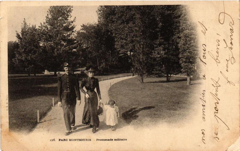 Carte postale ancienne Parc Montsouris - Promenade militaire à Paris 14e