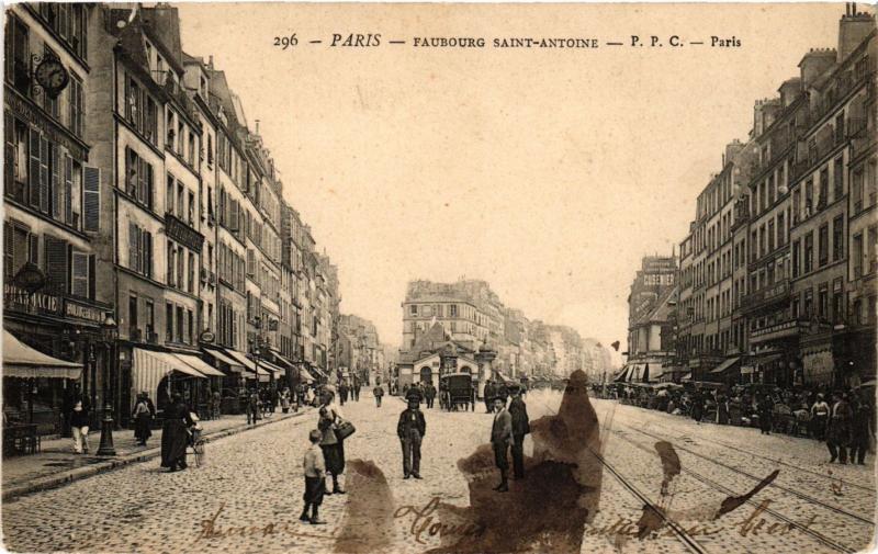 Carte postale ancienne Paris 12e-Faubourg Saint Antoine à Paris 12e