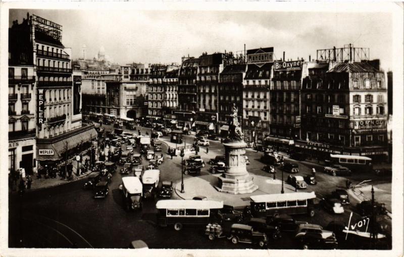 Carte postale ancienne Place Clichy à Paris 17e
