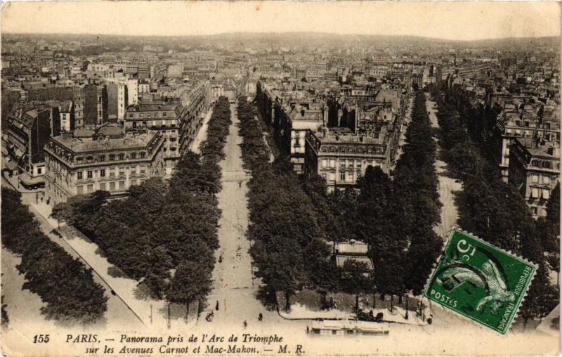 Carte postale ancienne Panorama pris de l'Arc de Triomphe sur les Avenues Carnot et Mac-Mahon à Paris 17e