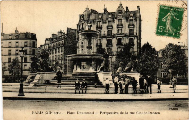 Carte postale ancienne Paris 12e-Place Daumesnil à Paris 12e