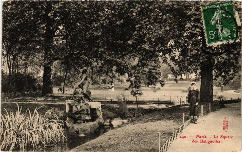 Carte postale ancienne Le Square des Batignolles à Paris 17e